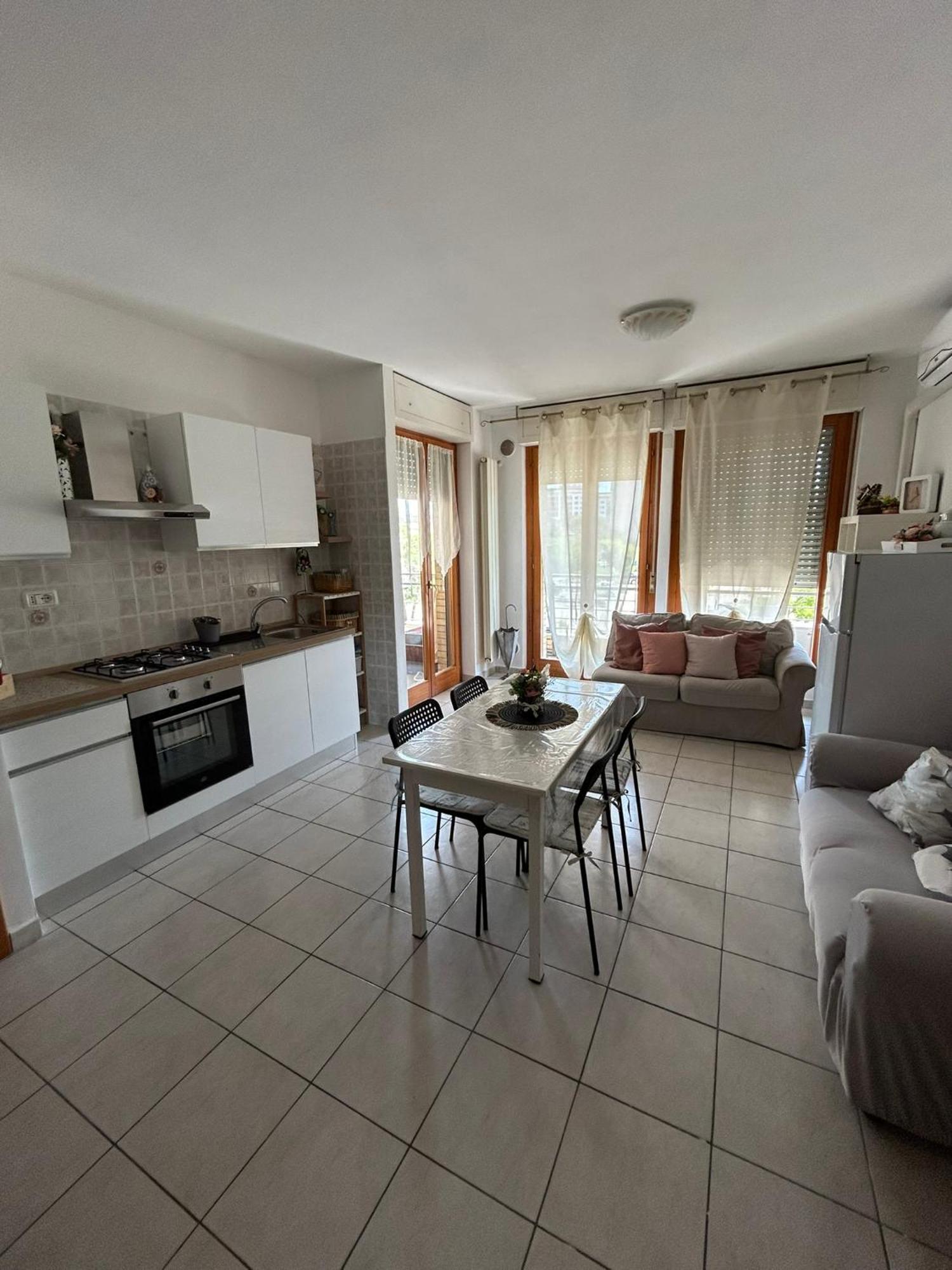 Casa Silvia - Accogliente A 5 Minuti Dalla Stazione Di Portanuova * Pescara